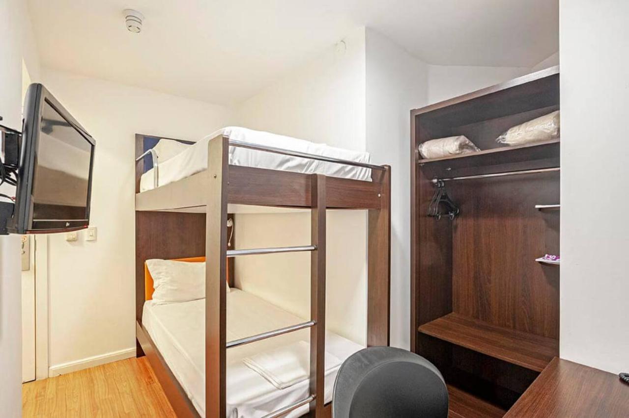 Hotel Tri 3*